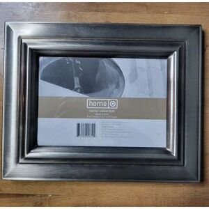 Vintage Home Xavier Collection free standing Picture Frame 5x7 in glass insert